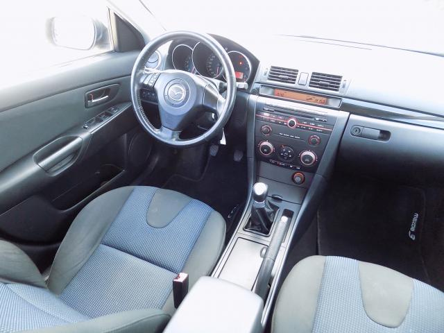 Mazda 3 1.6 Active - 2004 - Petrol