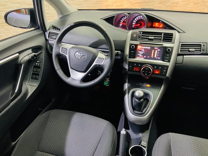 Toyota Verso Business 130 7pz - 2014 - Gasolina