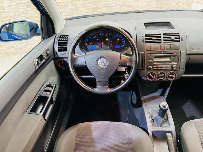 Volkswagen Polo 1.4 Edition - Polo IV - 2008 - Gasolina