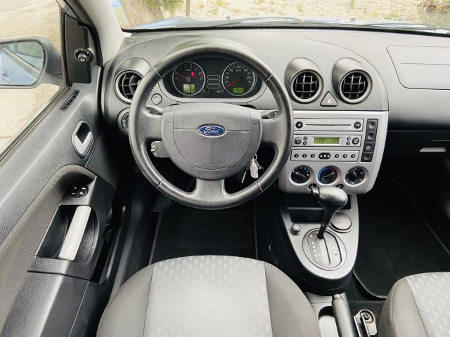 Ford Fiesta 1.6 Trend - 2005 - Gasolina