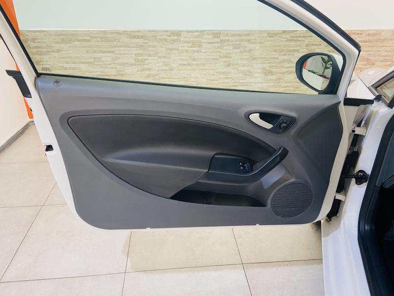 Seat Ibiza SportCoupe - 1.4 Style - 2011 - Gasolina