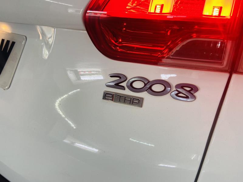 Peugeot 2008 Allure 1.2 PureTech 110 - 2015 - Petrol