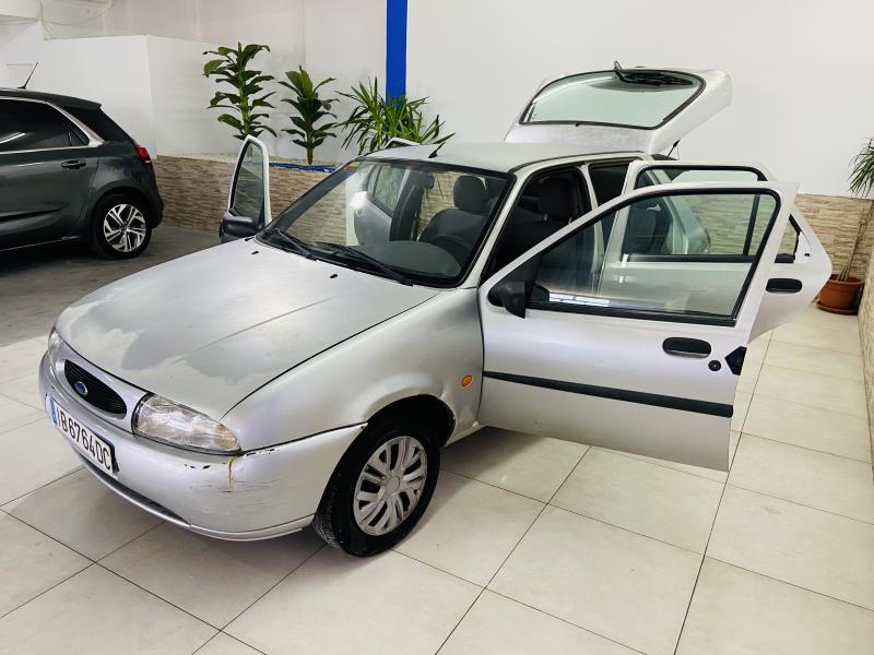 Ford Fiesta 1.3 - 1999 - Petrol