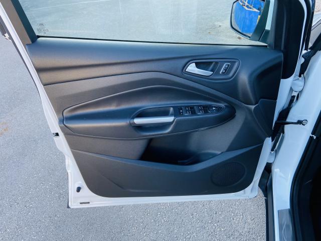 Ford Kuga 1.6 EcoB. Titanium Powershift 4x4 180 - 2013 - Gasolina