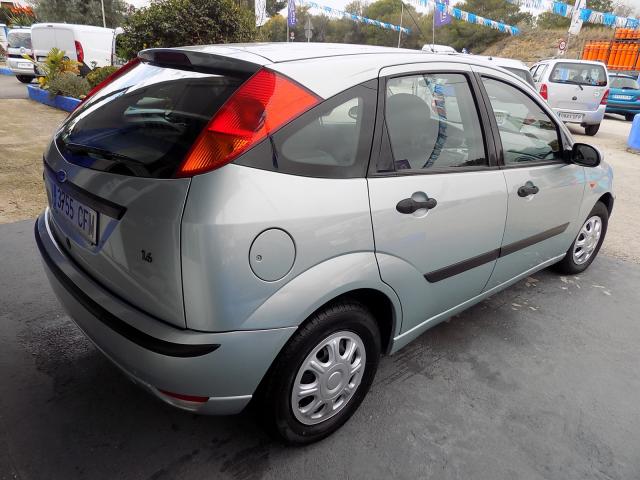 Ford Focus 1.6 Trend - 2003 - Gasolina