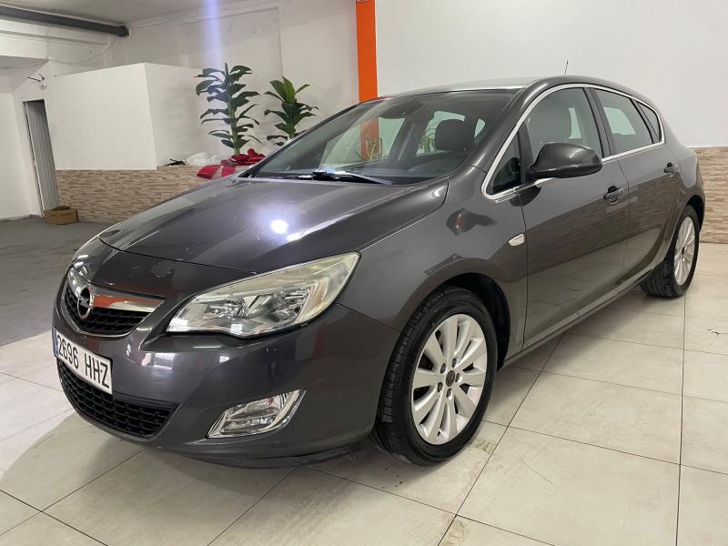 Opel Astra 1.7 CDTi Excellence - 2011 - Diesel