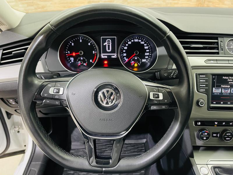 Volkswagen Passat 1.6 Tdi Bluemotion Tech - 2015 - Diesel