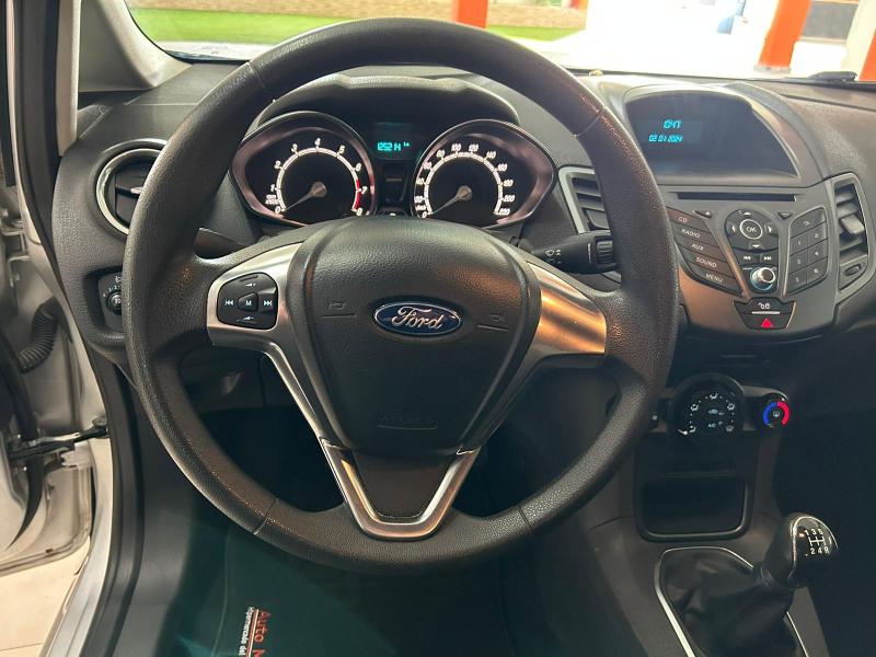 Ford Fiesta 1.25 Trend 82 - 2015 - Gasolina
