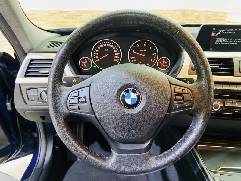 BMW Serie 3 - 320D - 2017 - Diesel