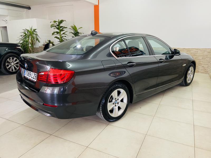 BMW Serie 5 - 520d - 2011 - Diesel