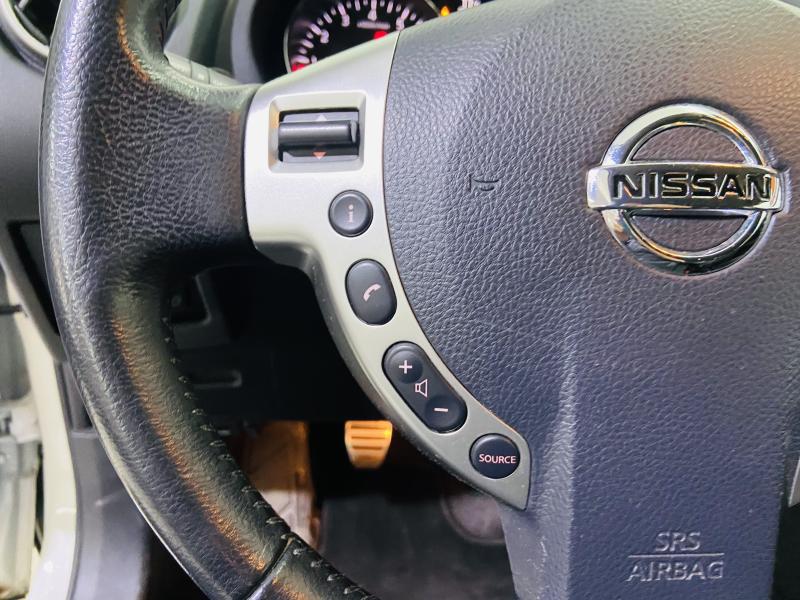 Nissan Qashqai 1.6 Acenta 4x2 - 2013 - Gasolina
