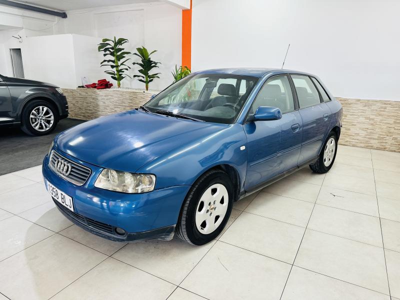 Audi A3 1.6 - 2001 - Gasolina