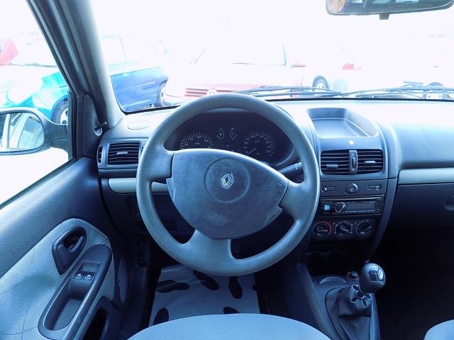 Renault Clio - 2003 - Gasolina
